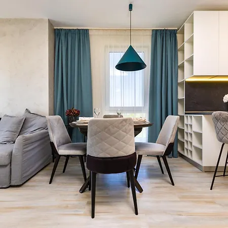 Апартамент Bright And Cozy 1bd Flat In With Parking By Flat Mаnager