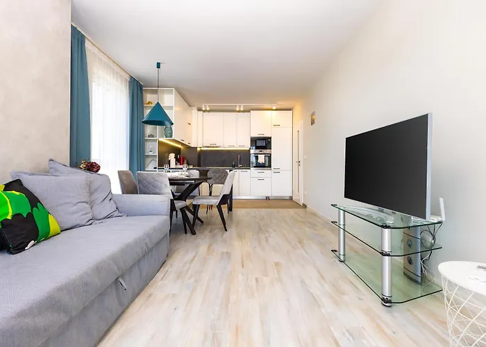 Bright And Cozy 1bd Flat In With Parking By Flat Mаnager Lägenhet